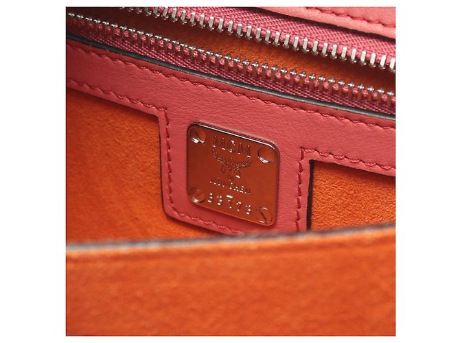 Borsa a tracolla MCM Patricia in pelle Nero Rosa Bordò - vista 4