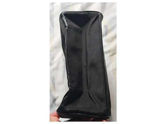 Pochette Issey Miyake nera in pelle e tessuto Nero - vista 7