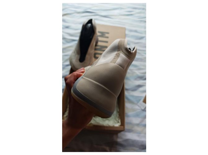 Sneakers Adidas Yzy Qntm Beige - vista 10