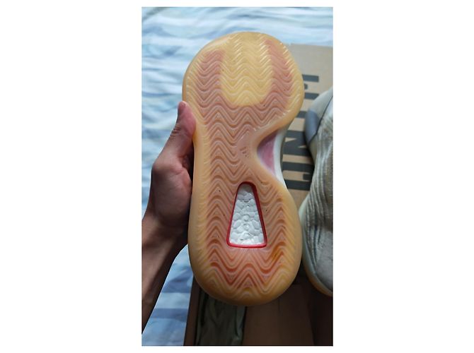 Sneakers Adidas Yzy Qntm Beige - vista 6