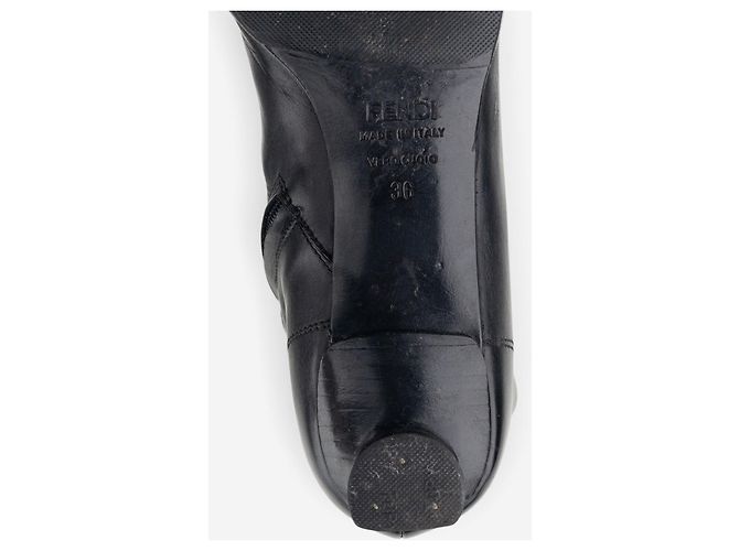 Fendi by Karl Lagerfeld Reitstiefel mit mittlerem Schaft aus den 2000ern Schwarz - Ansicht 7