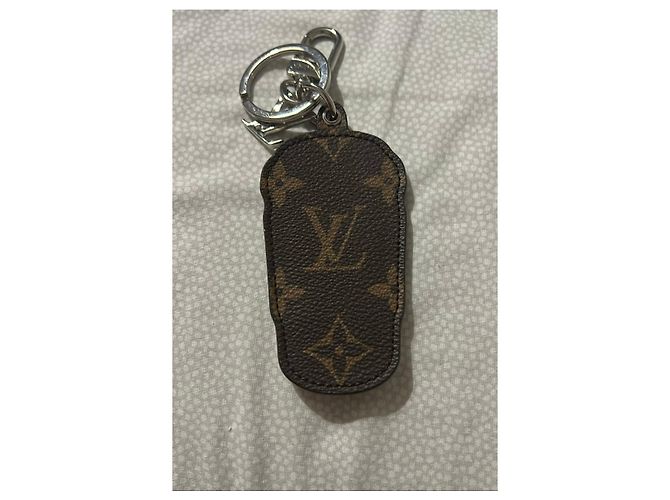 Portachiavi Louis Vuitton Monogram Tazza da Caffè Marrone Bianco Monogramma - vista 3