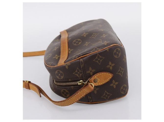 Louis Vuitton Blois Monogram Canvas Marrom - vista 3