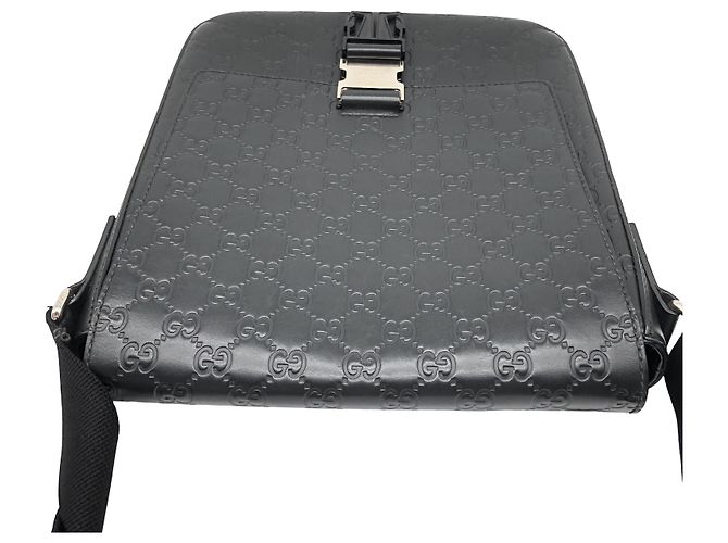 Bolsa Messenger com aba e fivela Gucci em couro Guccissima Large Preto - vista 5