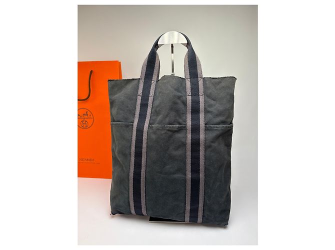 Trim Hermès Sac cabas Vintage Hermes Canvas Gris foncé Sangles rayées Endommagé - vue 9