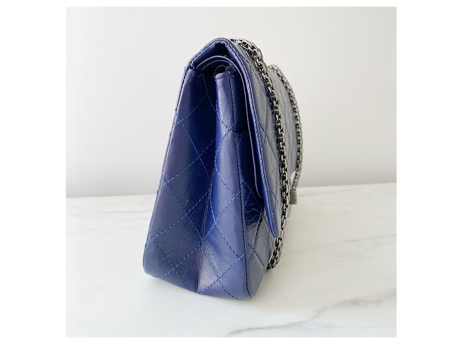 Mademoiselle Chanel 2.55 Reissue 227 Borsa a Patta Vitello Trapuntato Blu Navy Blu scuro - vista 4