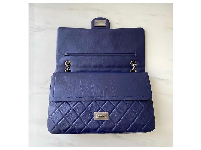 Mademoiselle Chanel 2.55 Reissue 227 Borsa a Patta Vitello Trapuntato Blu Navy Blu scuro - vista 7