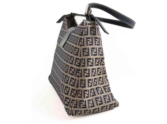 Fendi Borsa a tracolla Baguette grigia Grigio - vista 4
