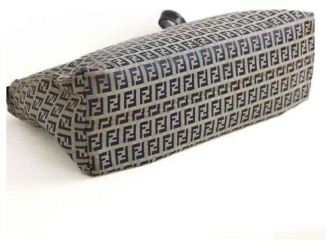 Fendi Borsa a tracolla Baguette grigia Grigio - vista 5