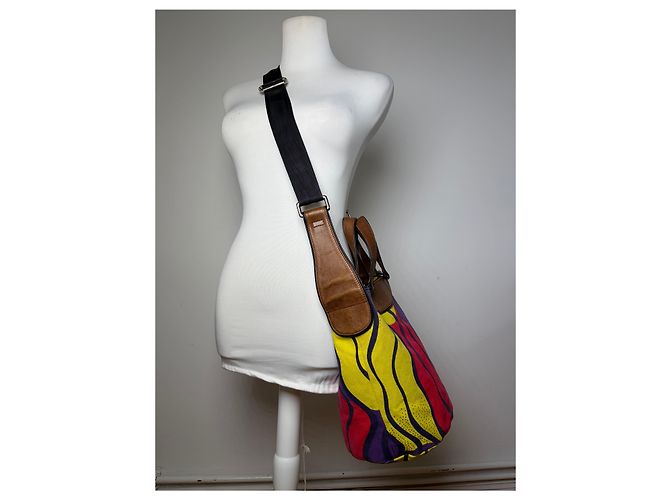 Bolso Tote estructurado Vintage Marni Wave Canvas c. 2009 Púrpura Rojo Amarillo - vista 6