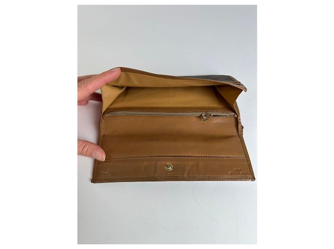 Edge Céline Vintage Celine Macadam Canvas Bifold Wallet Brown Gold - view 3