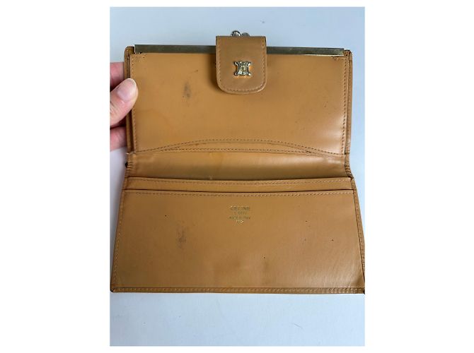 Edge Céline Vintage Celine Coated Canvas Bifold Wallet Dark Brown Tan Beige - view 3