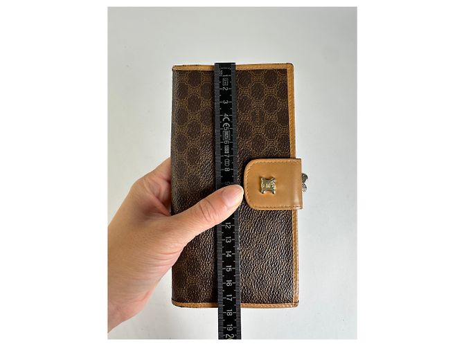 Edge Céline Vintage Celine Coated Canvas Bifold Wallet Dark Brown Tan Beige - view 6