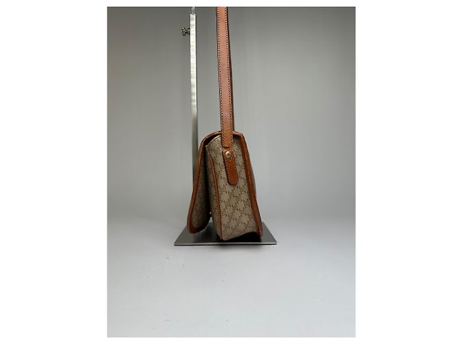 Céline Bolsa Tiracolo com Aba Vintage Celine Macadam Canvas Beige Brown Bege - vista 6