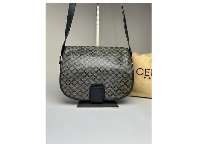 Céline Vintage Celine Monogram Canvas Umhängetasche mit Klappe Navy Beige Marineblau - Ansicht 14