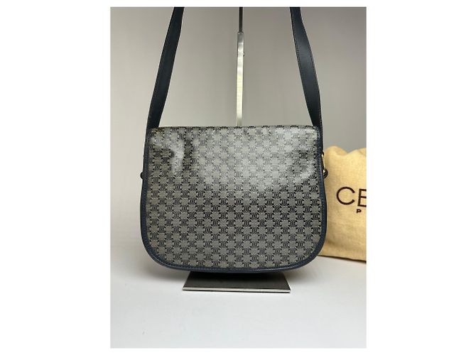 Céline Vintage Celine Monogram Canvas Umhängetasche mit Klappe Navy Beige Marineblau - Ansicht 15
