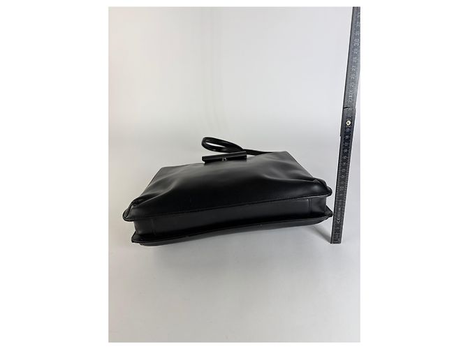 Vintage Givenchy Horizon Leather Structured Shoulder Bag Black - view 12