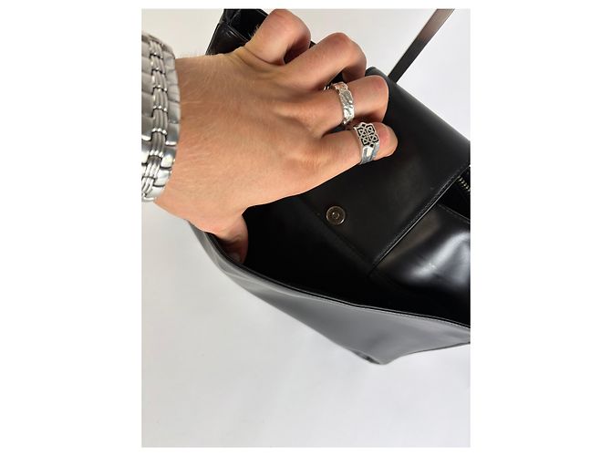 Vintage Givenchy Horizon Leather Structured Shoulder Bag Black - view 8