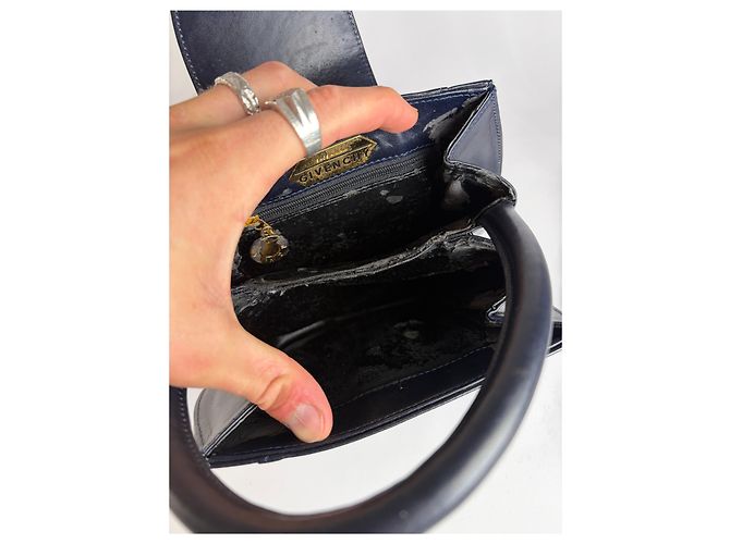 Vintage Givenchy strukturierte Lederhandtasche mit oberem Griff Navy Gold Marineblau - Ansicht 3
