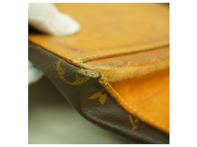 Saco Cabas Mezzo Monogram Louis Vuitton Marrom - vista 6