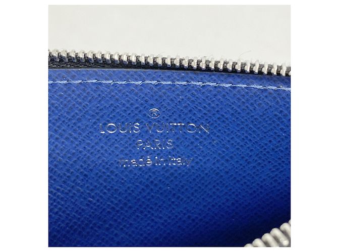 Portacarte e monete Louis Vuitton Taigarama Blu - vista 4