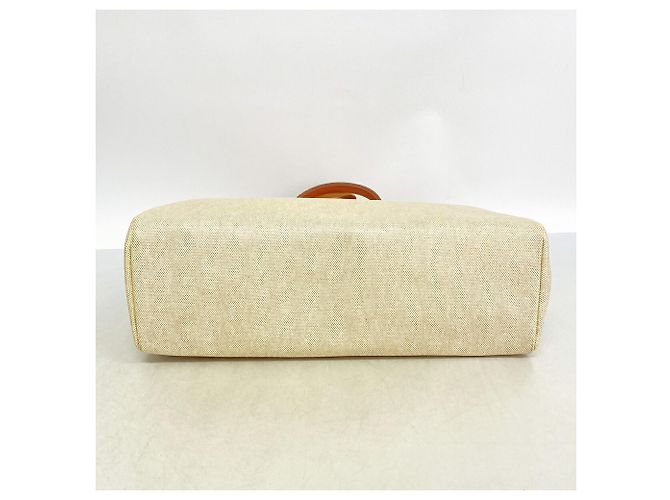 Hermès Hermes Herbag MM Handbag in Natural - view 3