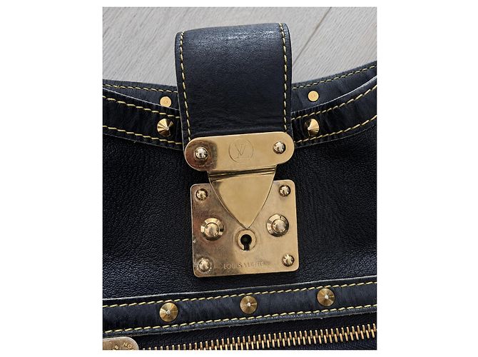 Louis Vuitton Suhali Le Fabuleux Borsa Hobo Nero - vista 3