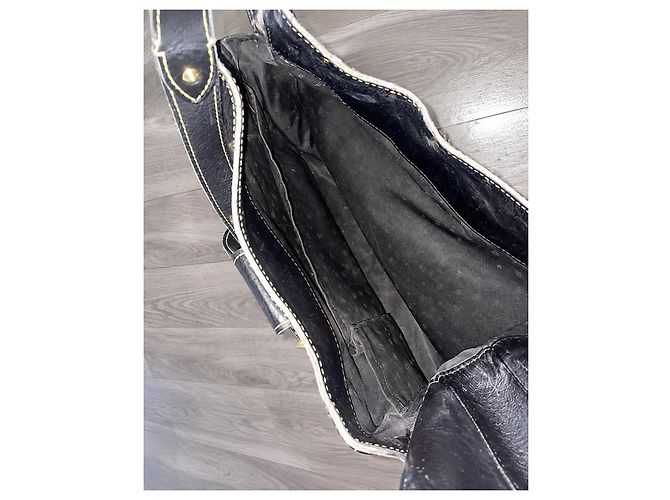 Louis Vuitton Suhali Le Fabuleux Borsa Hobo Nero - vista 4
