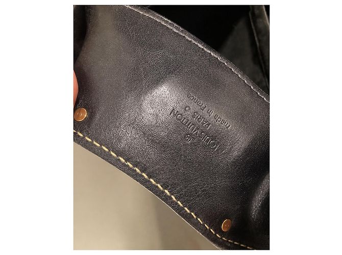 Louis Vuitton Suhali Le Fabuleux Borsa Hobo Nero - vista 5