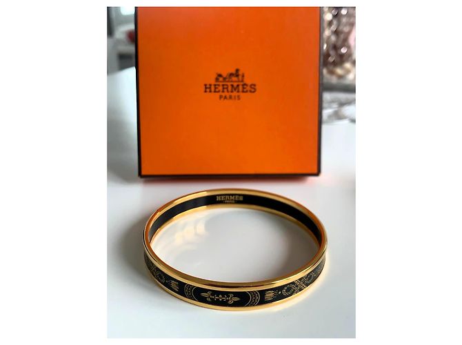 Bracciale rigido Hermès in metallo dorato e smalto nero Gold hardware - vista 4