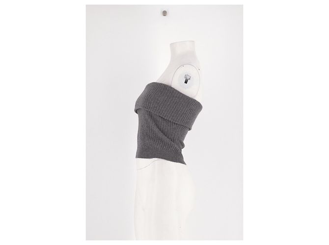Top de cachemira gris Reformation - vista 5