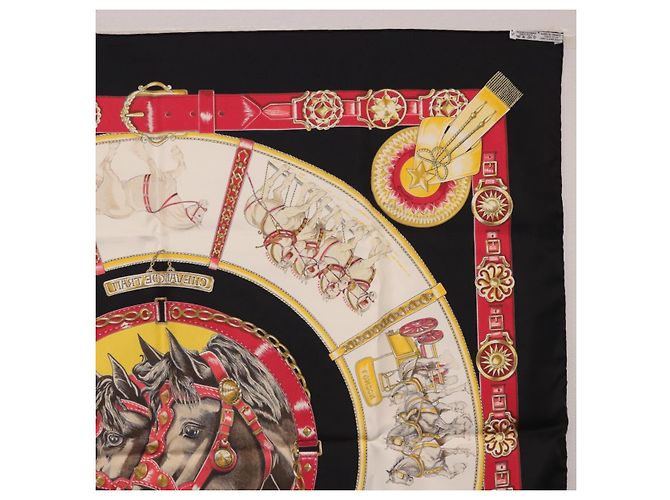 Hermès Pañuelo HERMES Carre 90
CHEVAUX DE TRAIT
Seda Negro - vista 16