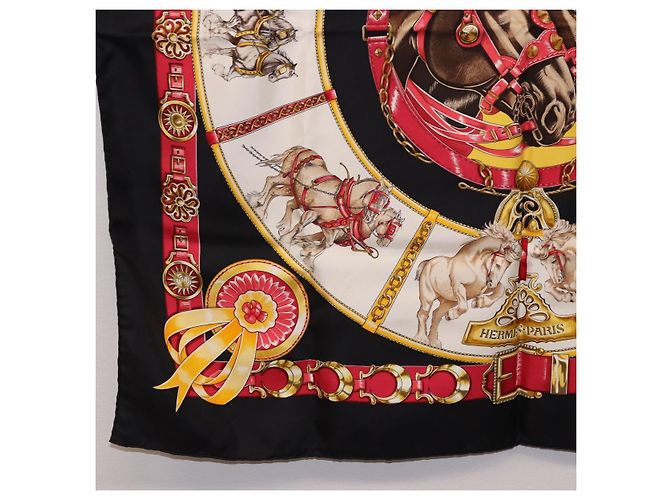 Hermès Pañuelo HERMES Carre 90
CHEVAUX DE TRAIT
Seda Negro - vista 8