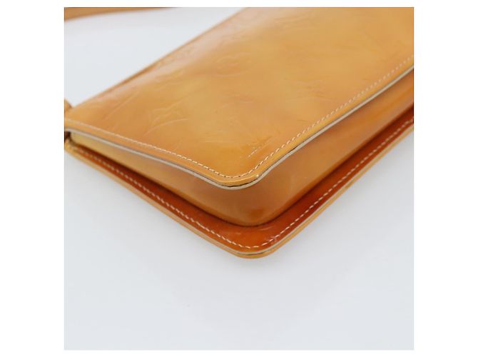 LOUIS VUITTON Monogram Vernis Lexington Accessory Pouch Beige M91010 - vista 16