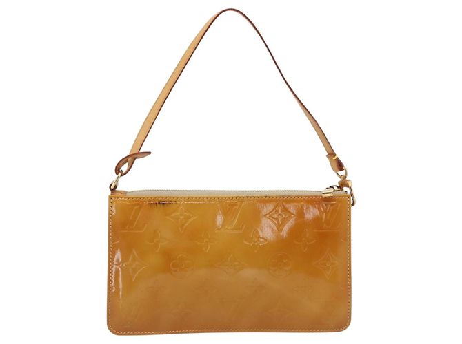 LOUIS VUITTON Monogram Vernis Lexington Accessory Pouch Beige M91010 - vista 2