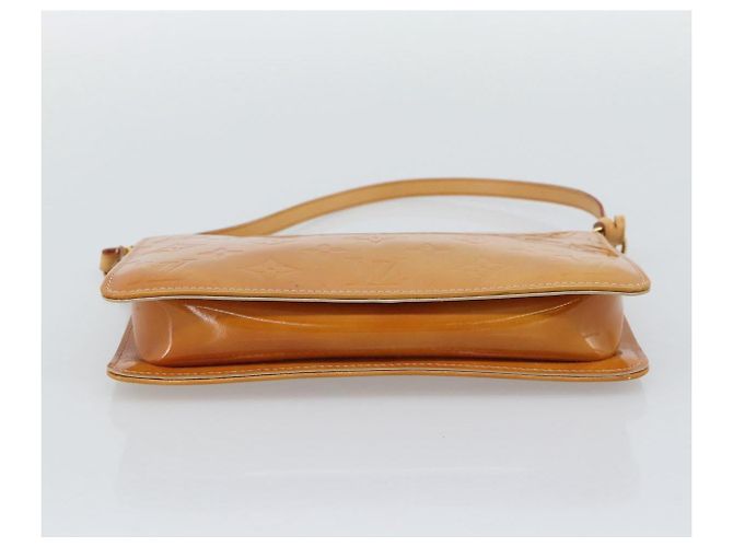 LOUIS VUITTON Monogram Vernis Lexington Accessory Pouch Beige M91010 - vista 5