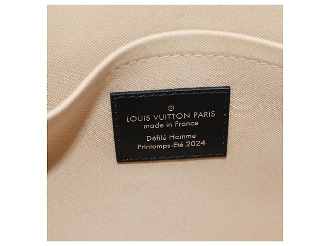 LOUIS VUITTON Alma EW Hand Bag Calf leather Black M24529 LV - vista 21
