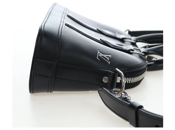 LOUIS VUITTON Alma EW Hand Bag Calf leather Black M24529 LV - vista 4