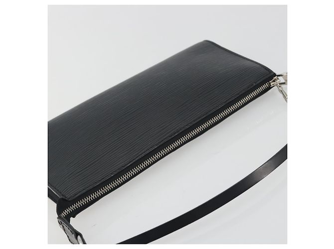 LOUIS VUITTON Epi Pochette Accessoires Accessory Pouch Black M52982 - vista 6