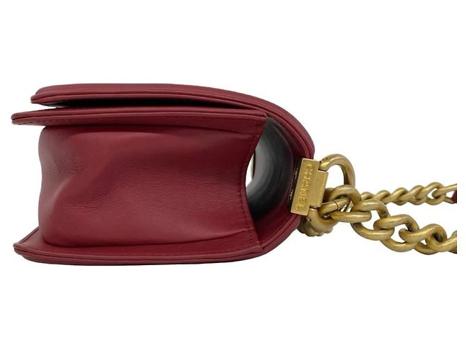 Borsa a tracolla 2-way Chanel Boy Chanel Matelassé in rosso - vista 6