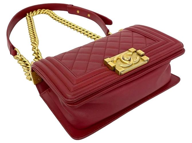 Borsa a tracolla 2-way Chanel Boy Chanel Matelassé in rosso - vista 7