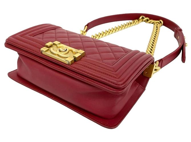 Borsa a tracolla 2-way Chanel Boy Chanel Matelassé in rosso - vista 8