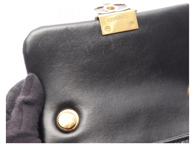 Borsa a tracolla Chanel Matelassé Small Flap Nero - vista 6