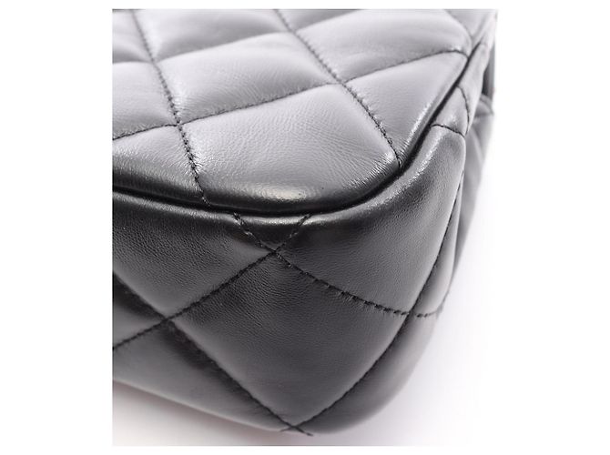 Borsa a tracolla Chanel Matelassé Small Flap Nero - vista 8