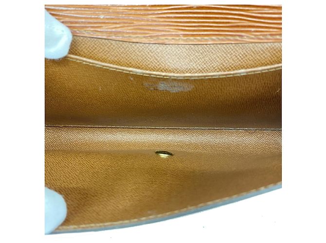 Pouch Louis Vuitton Epi Art Deco Marrone - vista 4