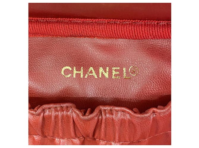 Bolso Vanity Chanel de piel de becerro granulada roja - vista 5