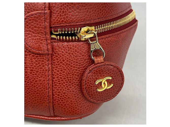 Bolso Vanity Chanel de piel de becerro granulada roja - vista 8
