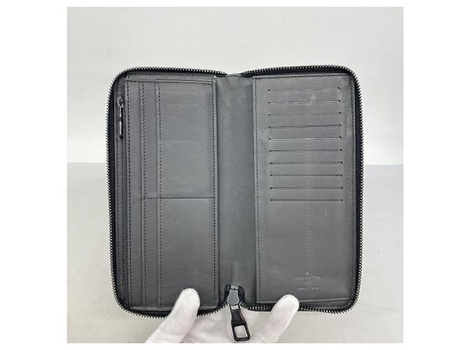 Portafoglio Zippy Monogram Taurillon Louis Vuitton Nero - vista 3