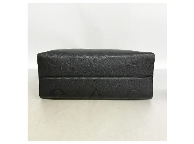 Borsa Tote Louis Vuitton Monogram Empreinte OnTheGo GM Nero - vista 3