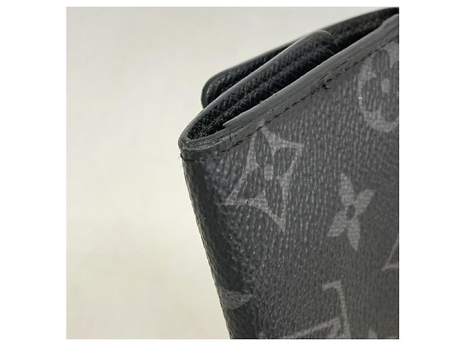 Louis Vuitton Monogram Eclipse Key Case Black - view 7